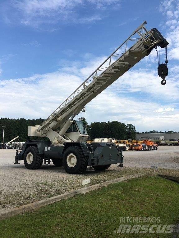 Terex RT 335 Univerzální terénní jeřáby