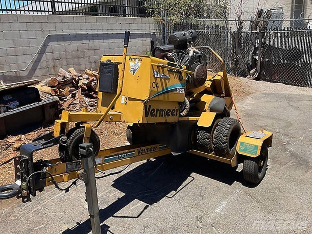 Vermeer SC252 Pařezové frézy