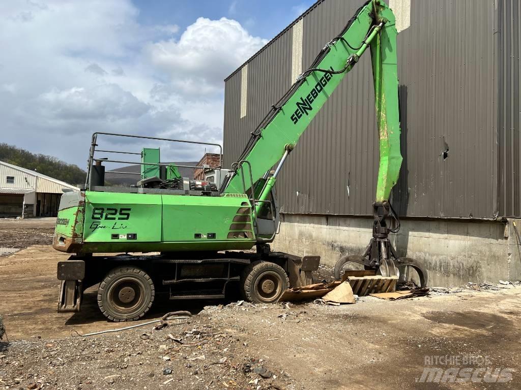 Sennebogen 825 Stroje pro manipulaci s odpadem