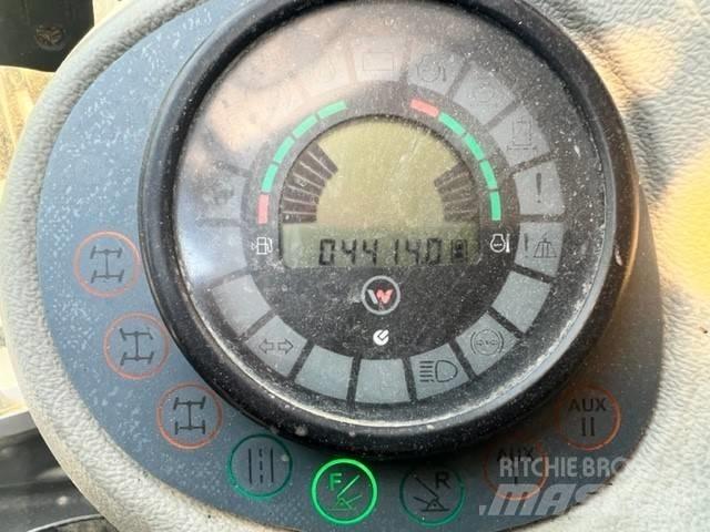 Neuson 9503 Kolová rýpadla