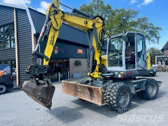 Neuson 9503 Kolová rýpadla