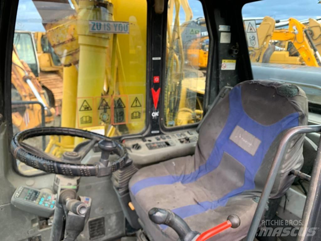 Komatsu PW 170 ES Kolová rýpadla