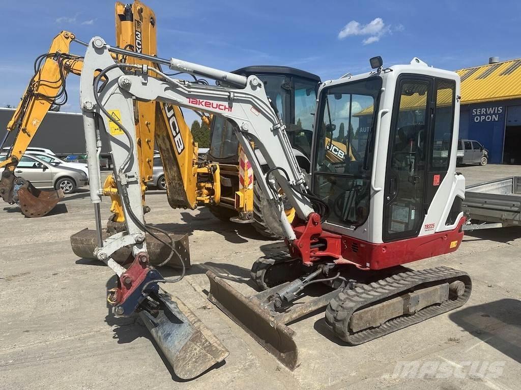 Takeuchi TB225 Mini rýpadla < 7t