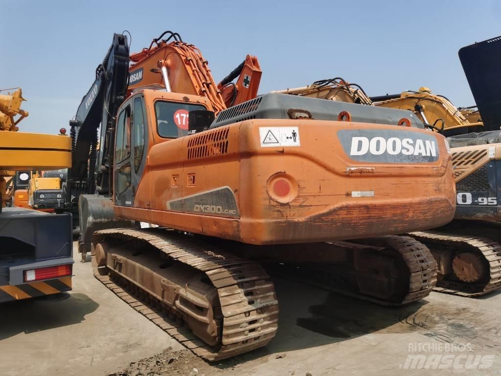 Doosan DX 300 LC Pásová rýpadla