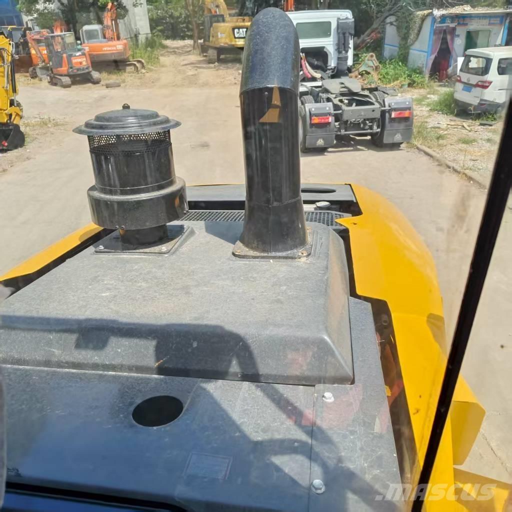 LiuGong 856H Kolové nakladače