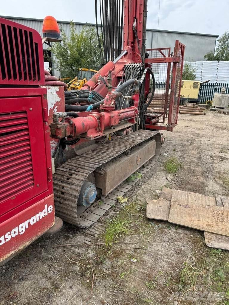 Casagrande C6 Velké vrtací stroje