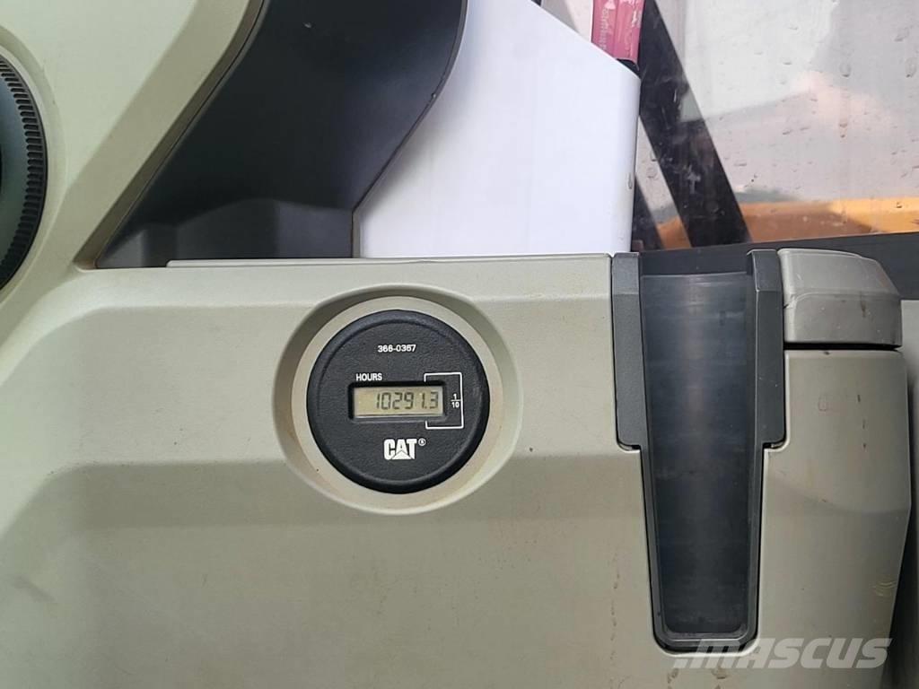 CAT 330FL Pásová rýpadla