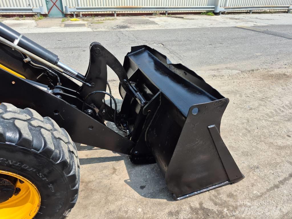 JCB 407 Kolové nakladače