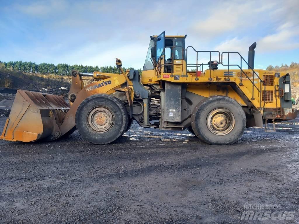 Komatsu WA 600-6 Kolové nakladače