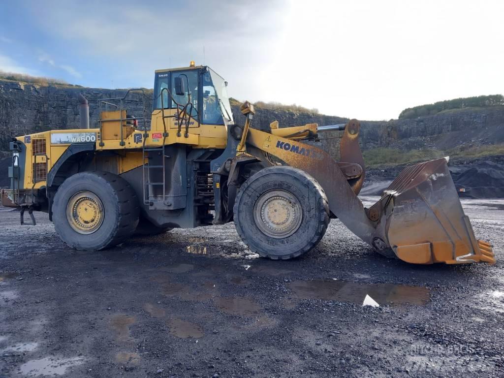 Komatsu WA 600-6 Kolové nakladače