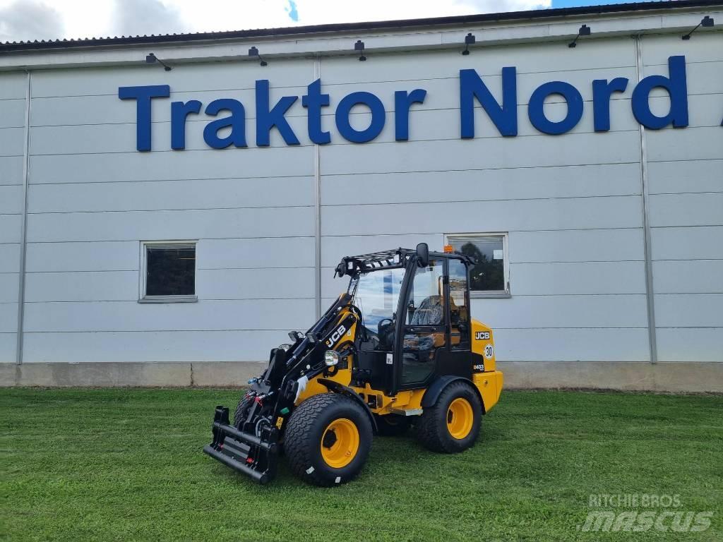 JCB 403 Plus Smykem řízené nakladače