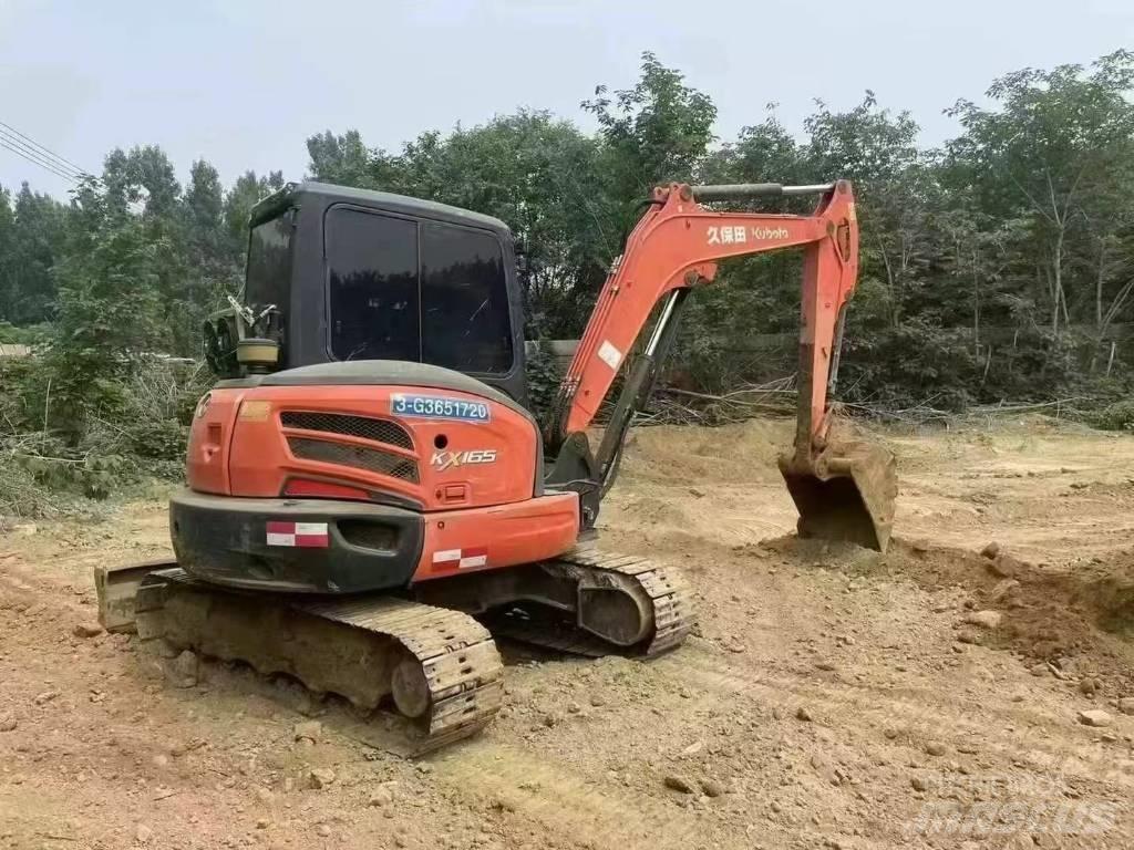 Kubota 165 Pásová rýpadla