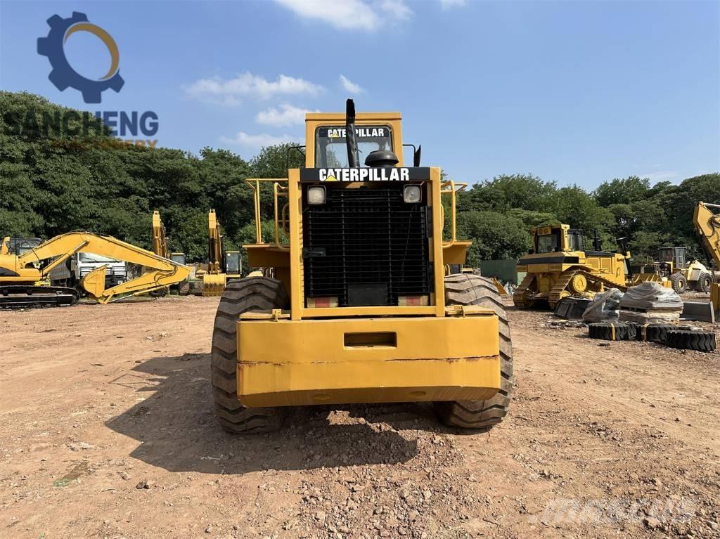 CAT 966 C Kolové nakladače