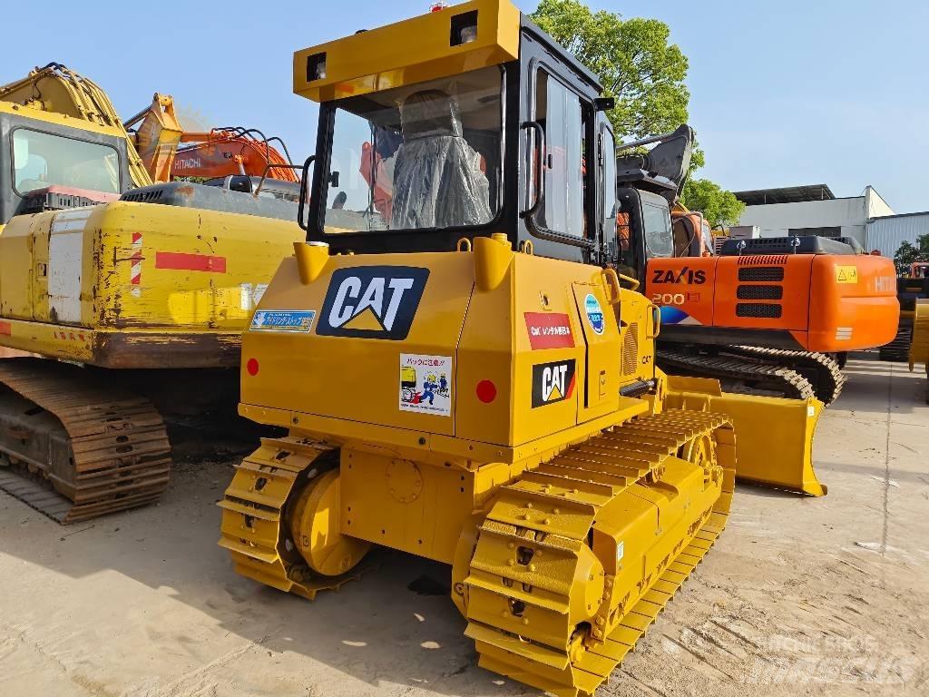 CAT D 5 K Pásové dozery