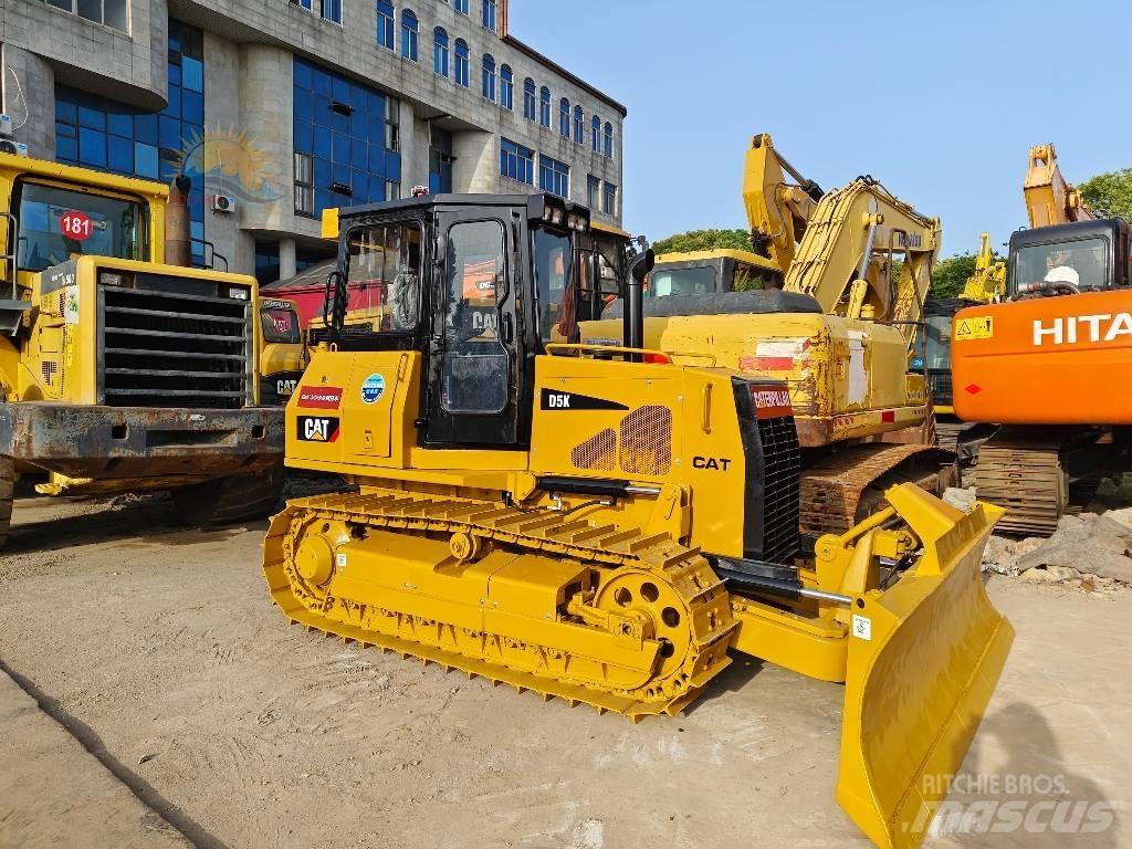 CAT D 5 K Pásové dozery