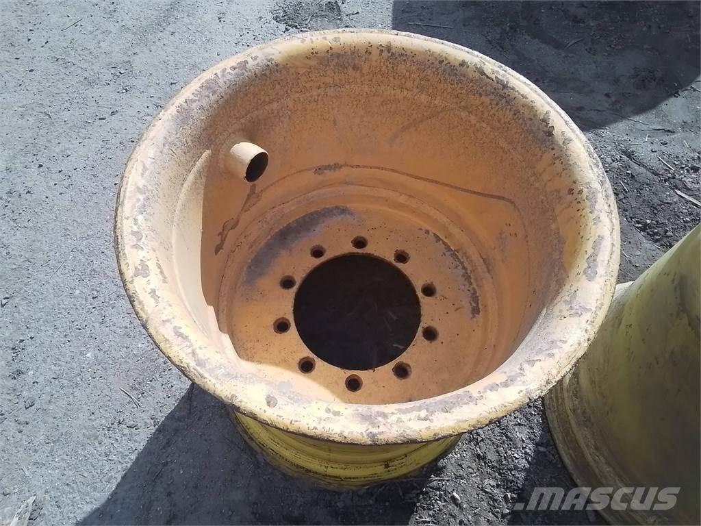 Ösa 250 24x26,5 Pneumatiky, kola a ráfky