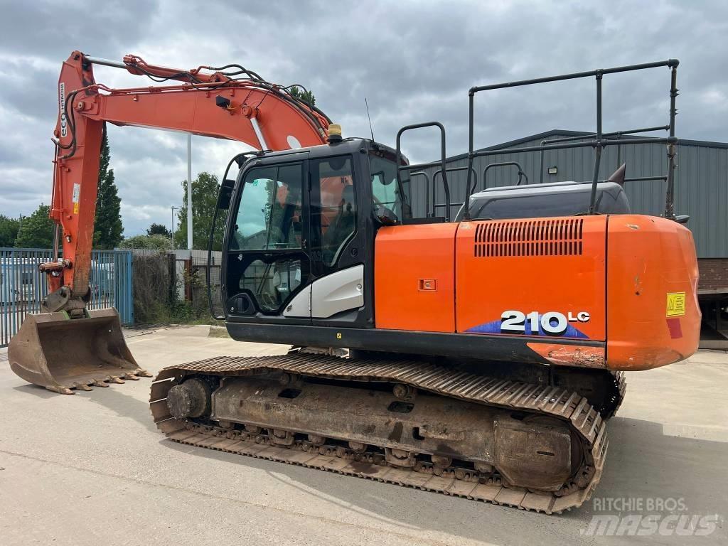 Hitachi ZX 210 LC-6 Pásová rýpadla