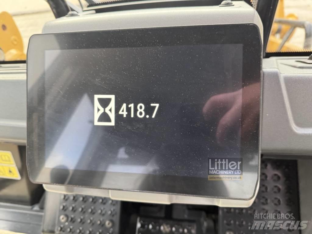 CAT 953 Pásové nakladače