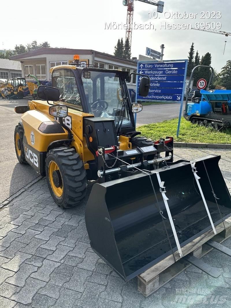 JCB 514-40 CON Teleskopické manipulátory