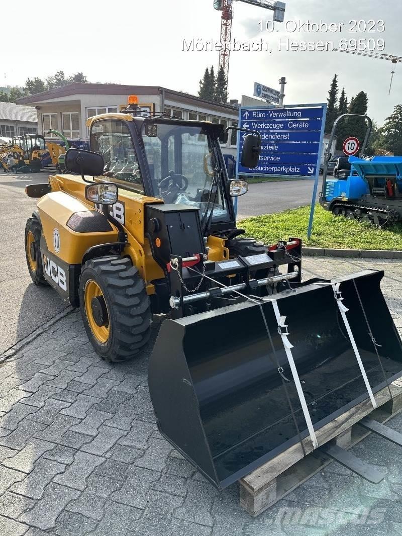 JCB 514-40 CON Teleskopické manipulátory