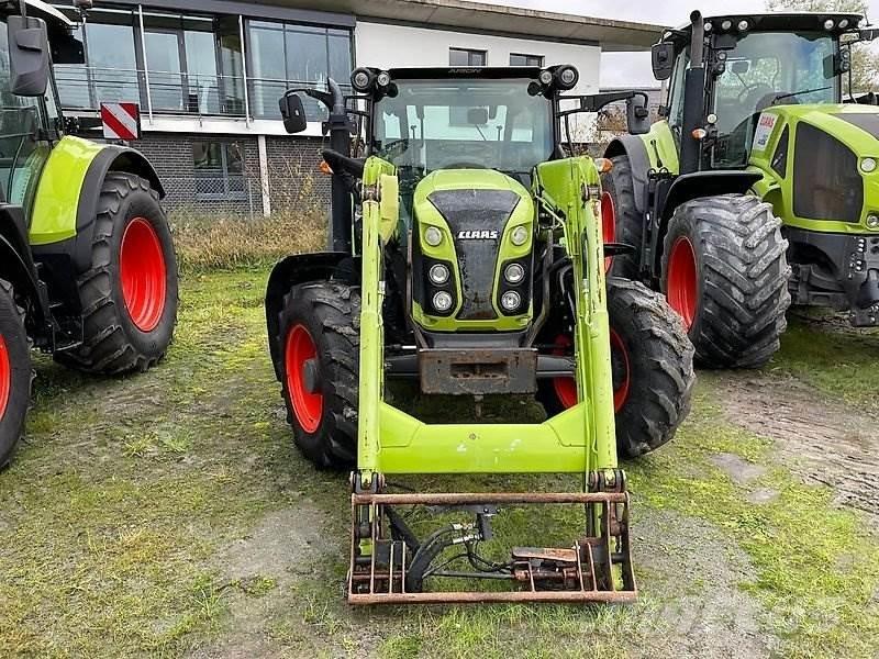CLAAS Arion 420 Traktory