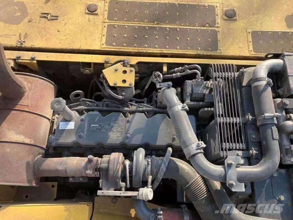 Komatsu PC 220-8 Pásová rýpadla