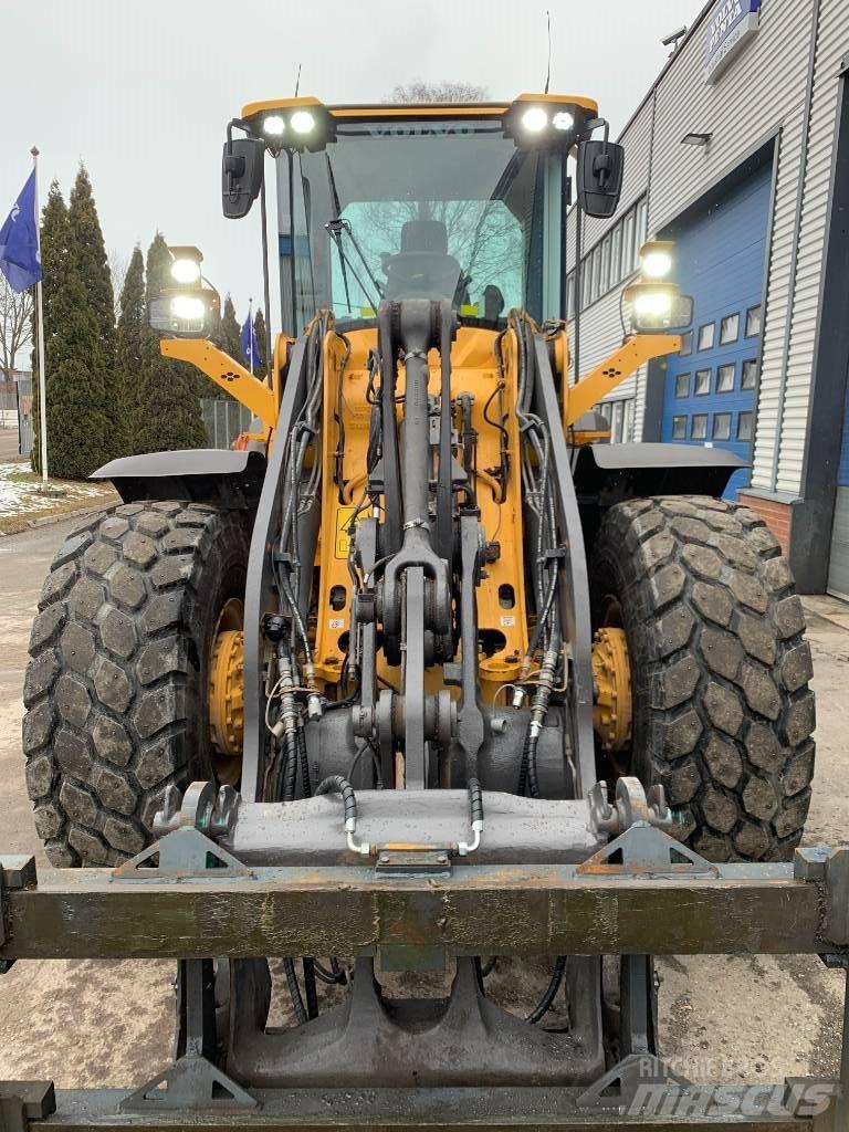 Volvo L70H Kolové nakladače