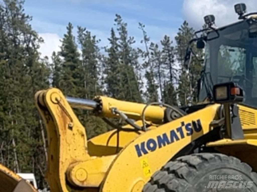 Komatsu WA 500-7 Kolové nakladače