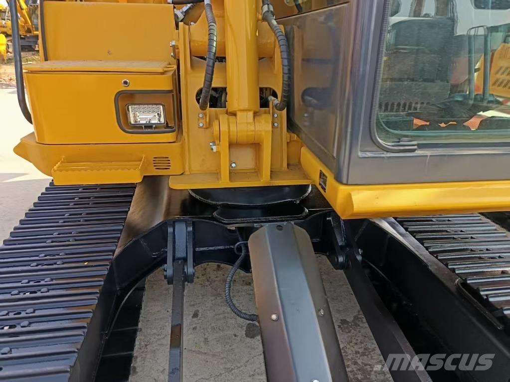 Komatsu PC 70 Pásová rýpadla