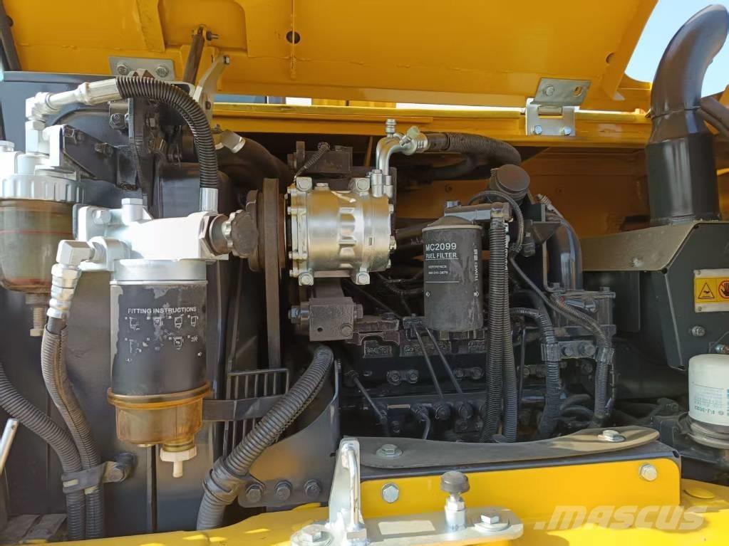 Komatsu PC 70 Pásová rýpadla