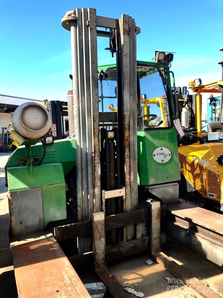 Combilift C4000 Vysokozdvižný vozík s bočním ložením