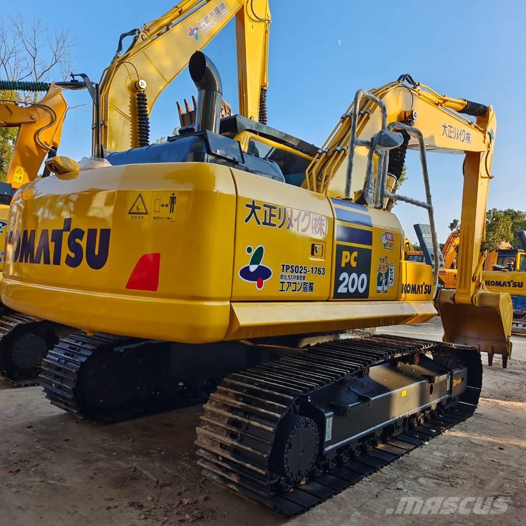 Komatsu PC 200-8 Pásová rýpadla