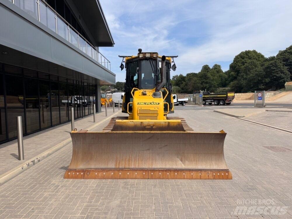Komatsu D37PXi-24 Pásové dozery