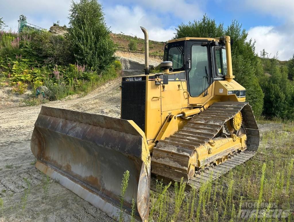 CAT D 5 M LGP Pásové dozery