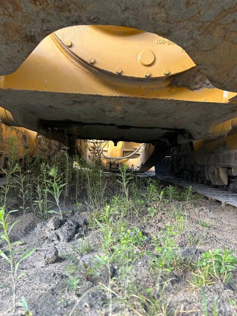 CAT D 5 M LGP Pásové dozery