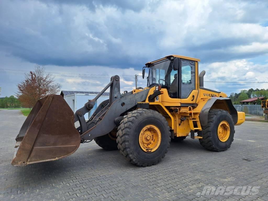 Volvo L 120 F Kolové nakladače