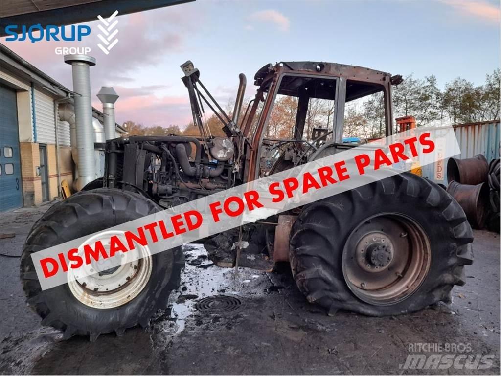 New Holland 8970 Traktory