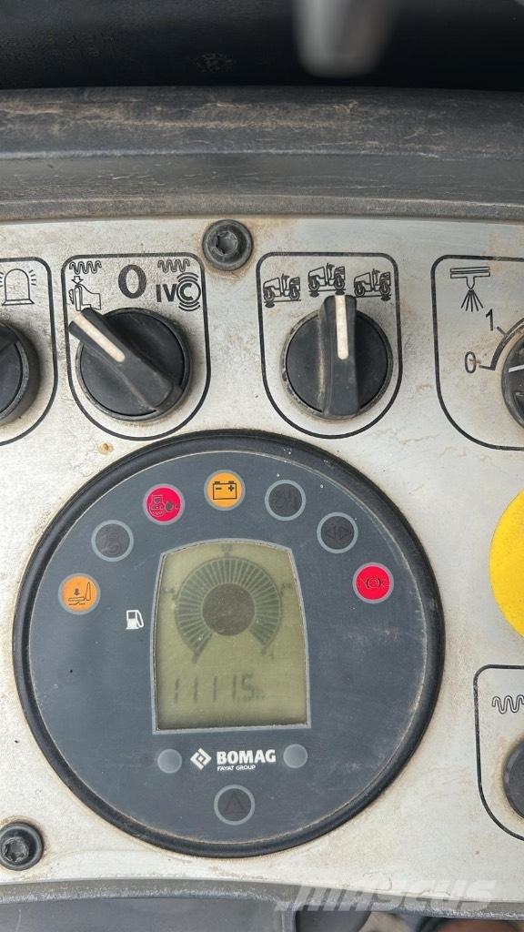 Bomag BW 120 AD-5 Tandemové válce