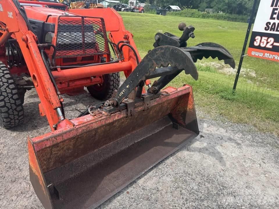 Kubota 3710 Traktory