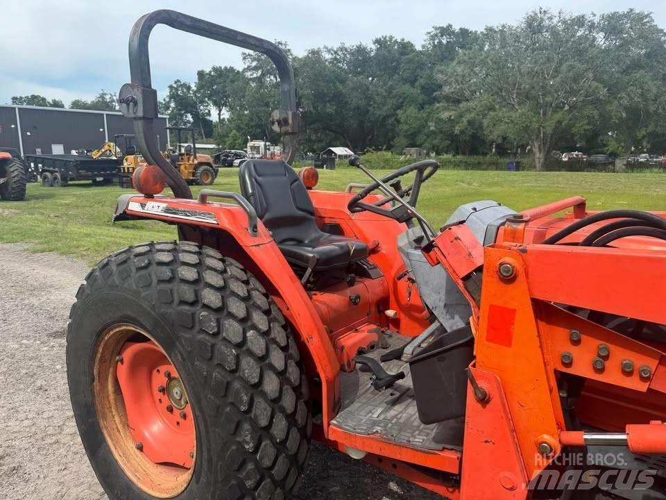 Kubota 3710 Traktory