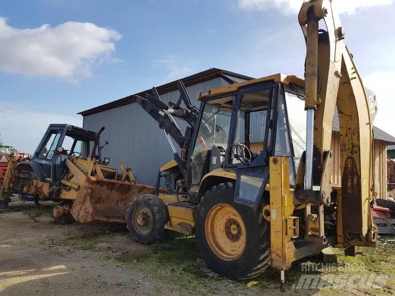 CAT 438C Výložníky a lžíce