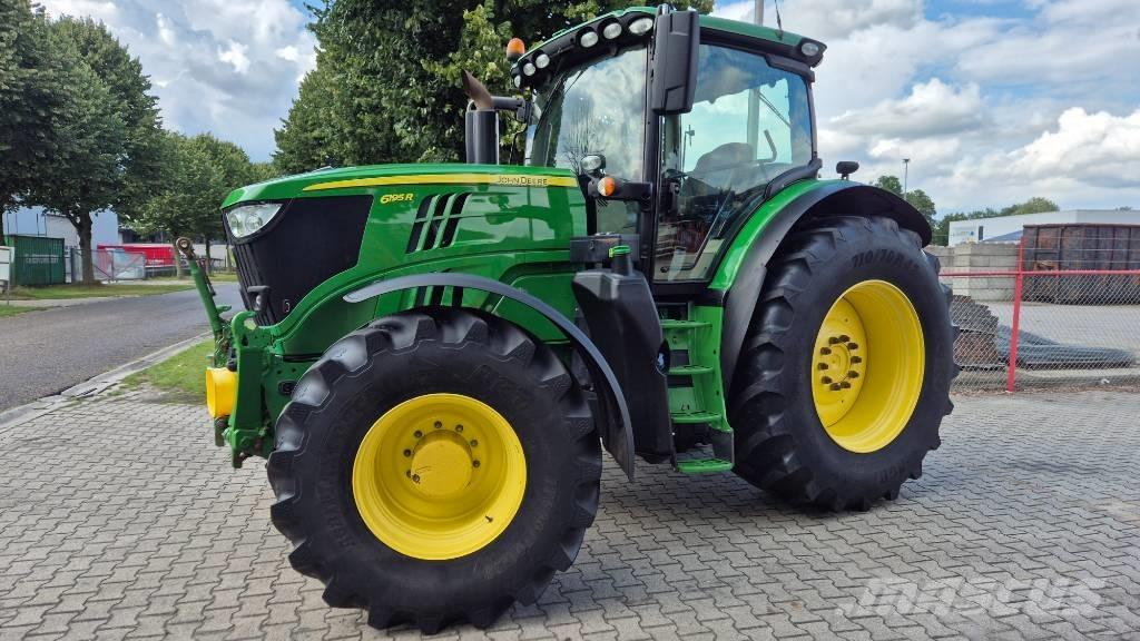John Deere 6195 R Traktory