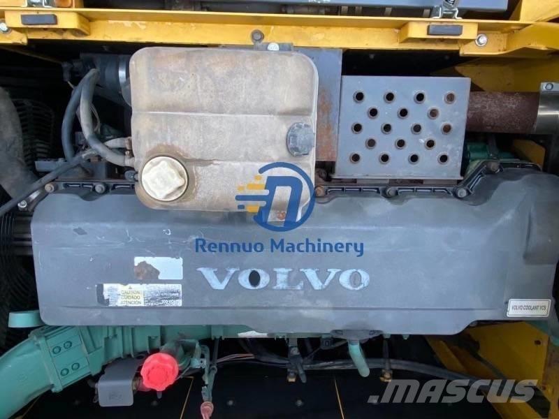 Volvo EC 380 Pásová rýpadla