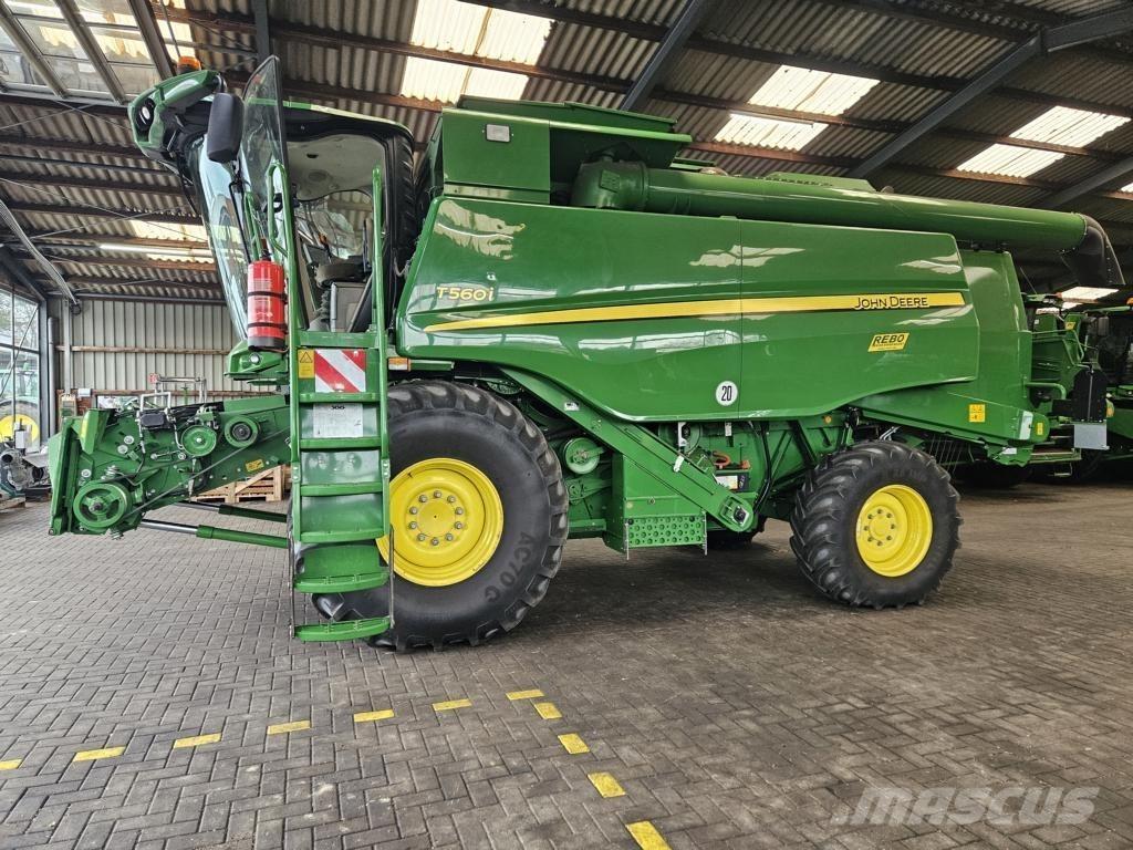 John Deere T560 i Sklízecí mlátičky