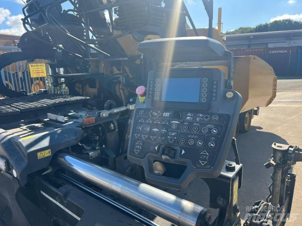 CAT AP 500 F Finišery