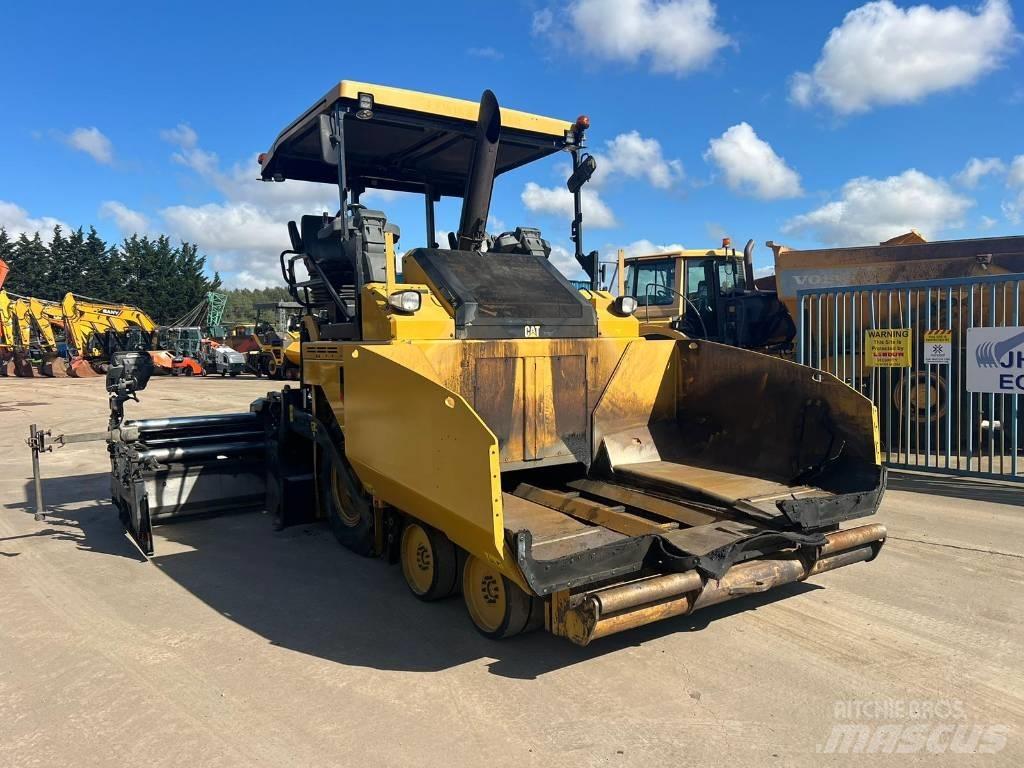 CAT AP 500 F Finišery