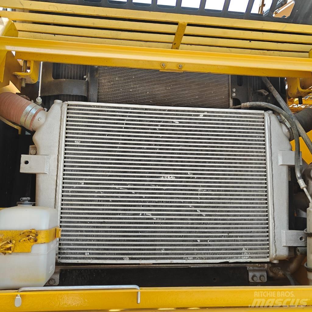 Komatsu 360-7 Pásová rýpadla