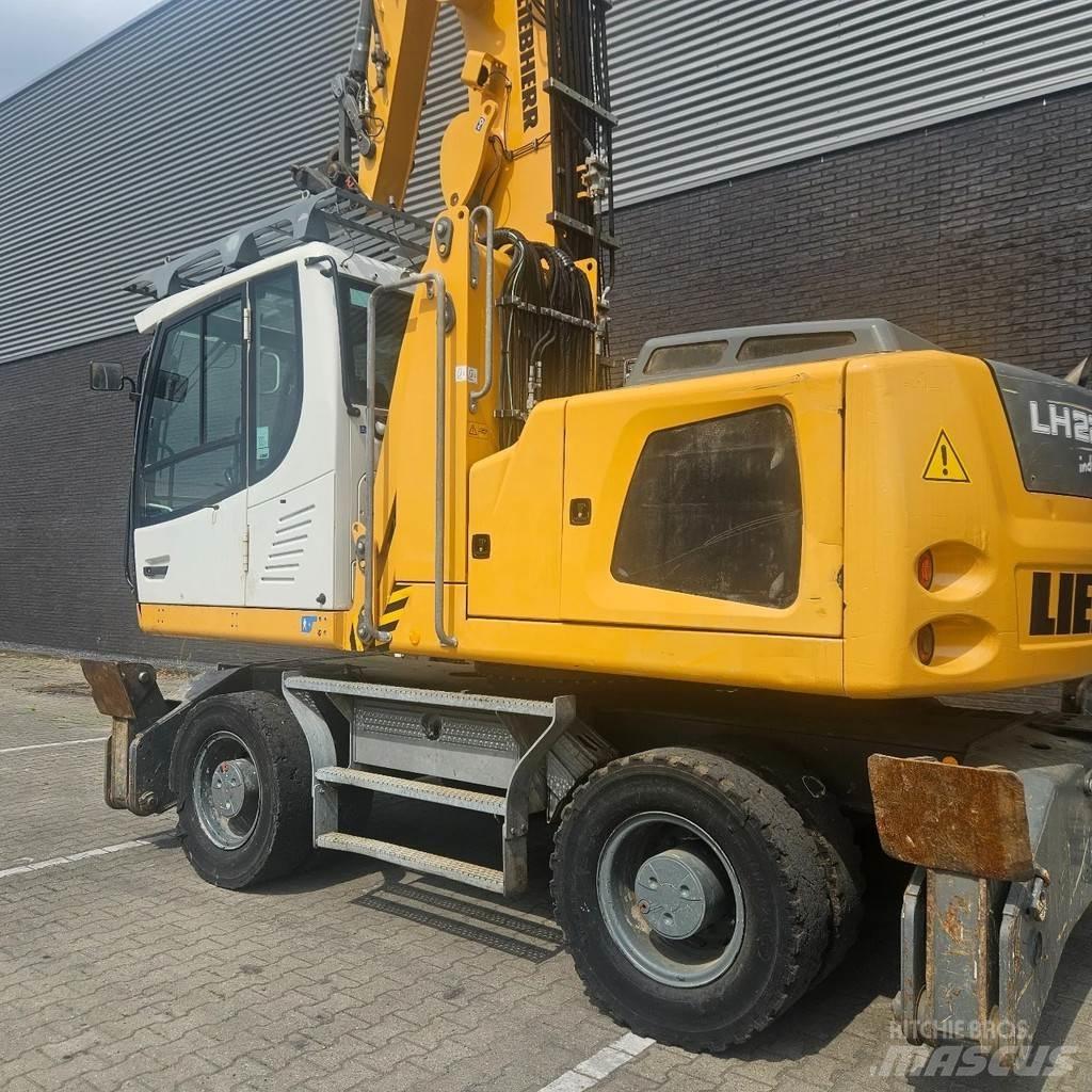 Liebherr LH22 Stroje pro manipulaci s odpadem