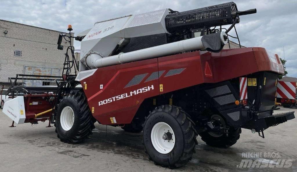 Rostselmash Nova 330 Sklízecí mlátičky