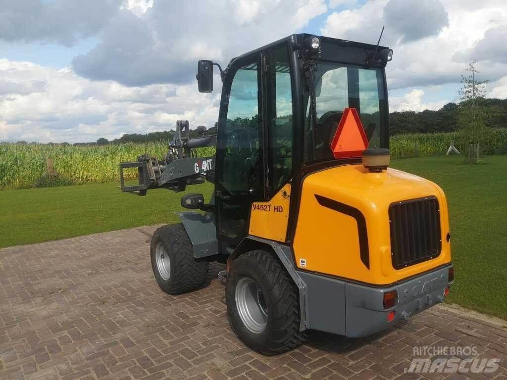 GiANT V 452 T HD Kolové nakladače